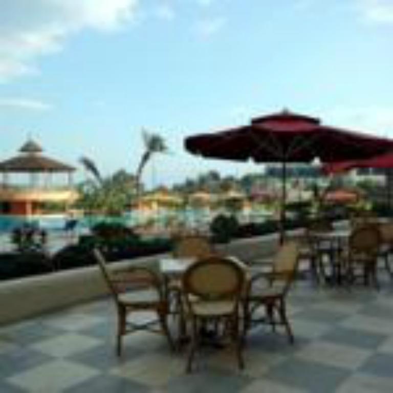 African Queen Hammamet Luaran gambar