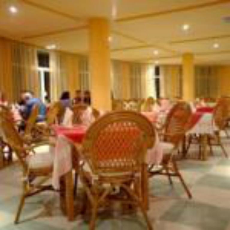 African Queen Hammamet Luaran gambar